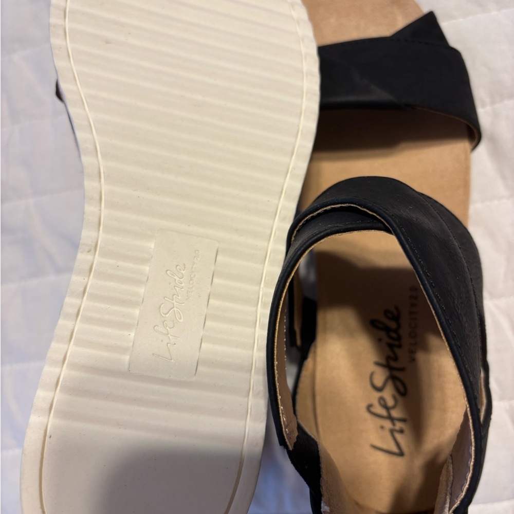 Lifestride Velocity 2.0 Womens sz 7 Black Ankle‎ Strap Zip Up Sandals - Picture 9 of 10